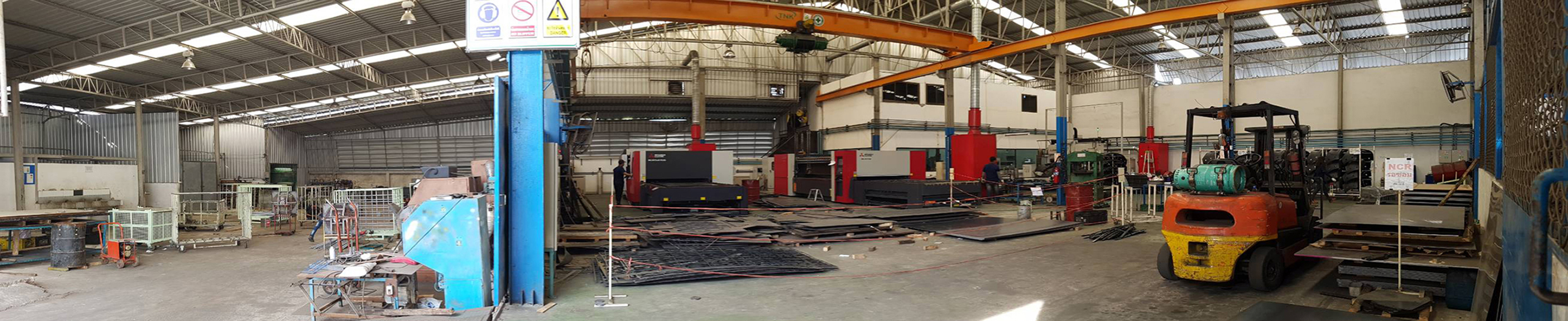High Precision CNC Machining Center